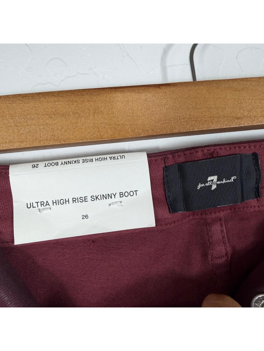 7 For All Mankind Burgundy Ultra High Rise Skinny Boot Jeans 26 Flare NWT - Picture 3 of 9